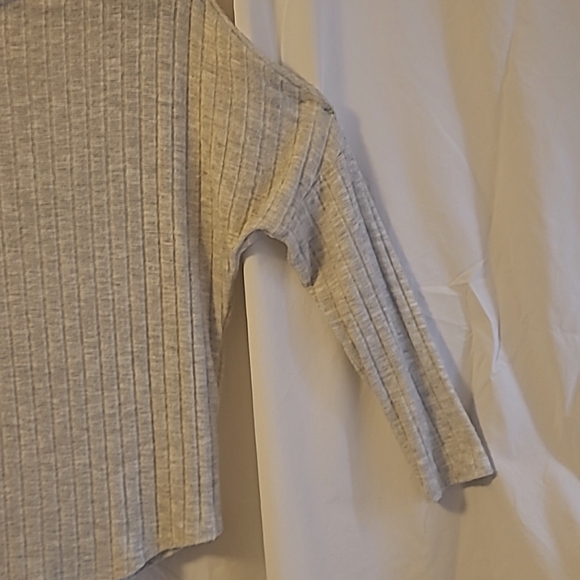 Green Envelope top, small, Heather gray. - Picture 3 of 4